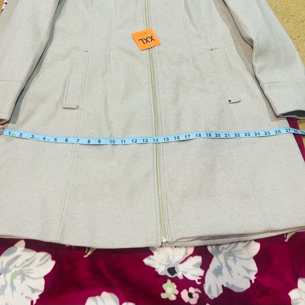 Vince Camuto Tan Trench Coat Modern Minimalist Design - Picture 10 of 15